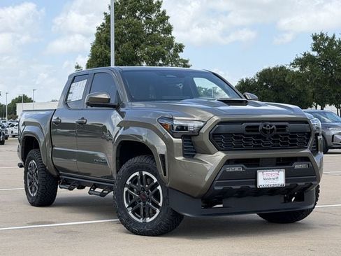 New 2026 Toyota Tacoma 4x4 Double Cab image 2