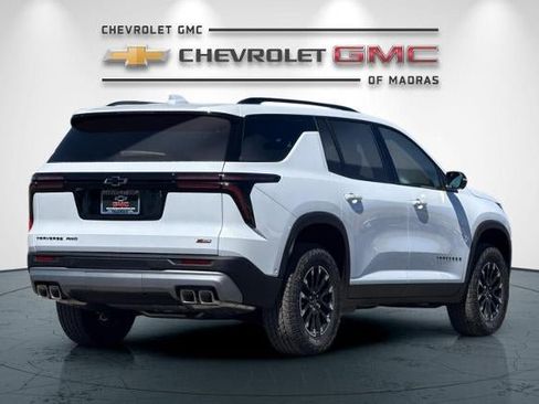 New 2026 Chevrolet Traverse Z71 w/ Enhanced Driving Package AWD/4WD image 3