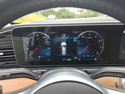 Used 2023 Mercedes-Benz GLS 450 4MATIC image 15