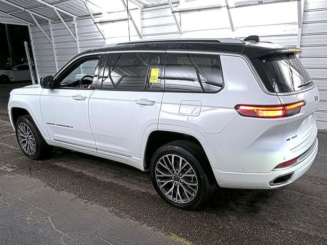 Used 2021 Jeep Grand Cherokee L Summit AWD/4WD image 3