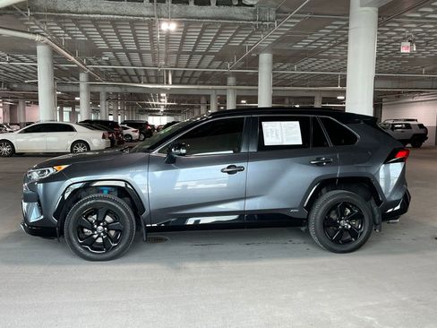 Used 2021 Toyota RAV4 XSE w/ XSE Grade Weather Package AWD/4WD image 7