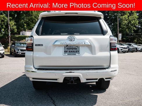 Certified 2022 Toyota 4Runner Limited AWD/4WD image 6