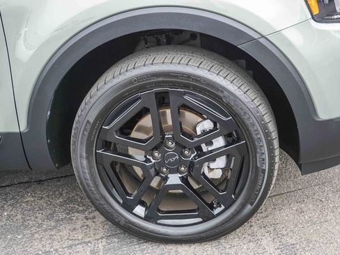 Certified 2025 Kia Telluride SX Prestige X-Line AWD/4WD image 9