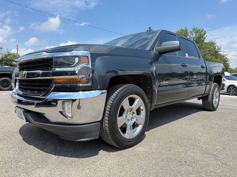 Used 2017 Chevrolet Silverado 1500 LT w/ Texas Edition RWD image 2