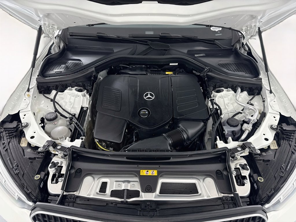 Certified 2026 Mercedes-Benz GLC 300 image 29