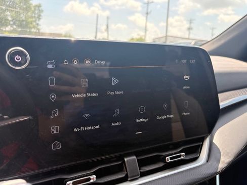 Used 2025 Chevrolet Equinox LT AWD/4WD image 16