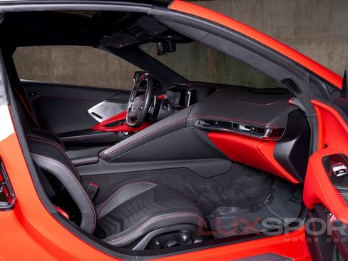 Used 2020 Chevrolet Corvette Stingray w/ 3LT Preferred Equipment Group image 52