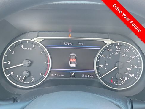 Used 2025 Nissan Sentra SV FWD image 7