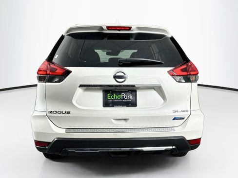 Used 2017 Nissan Rogue SL w/ SL HEV Premium Package AWD/4WD image 7