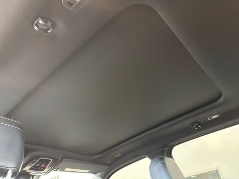 Used 2022 RAM 1500 Laramie AWD/4WD image 28
