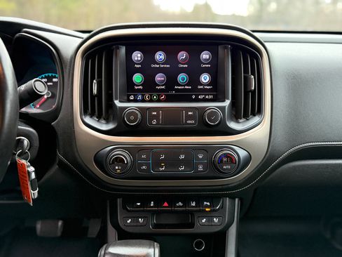 Used 2021 GMC Canyon Denali image 18