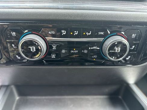Used 2024 Chevrolet Silverado 1500 High Country w/ High Country Premium Package AWD/4WD image 20