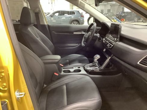 Used 2023 Kia Seltos SX w/ SX Sunroof Package image 23