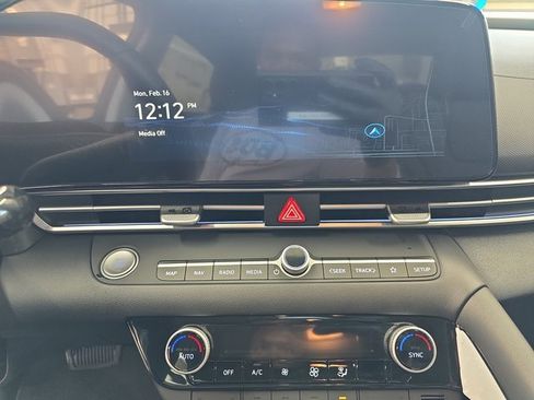 New 2026 Hyundai Elantra Limited image 20