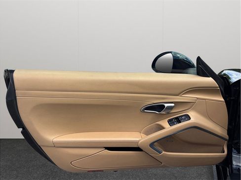 Used 2014 Porsche Boxster image 18