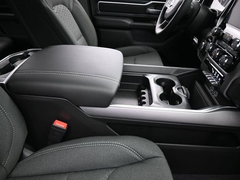 Used 2025 RAM 1500 Big Horn image 40