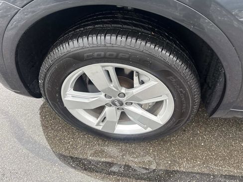 Used 2019 Audi Q5 2.0T Premium Plus w/ Premium Plus Package image 14