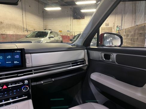 Used 2025 Hyundai Santa Fe SEL image 35