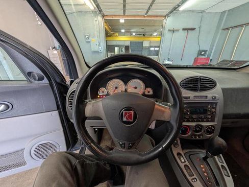 Used 2004 Saturn Vue 2WD V6 image 33