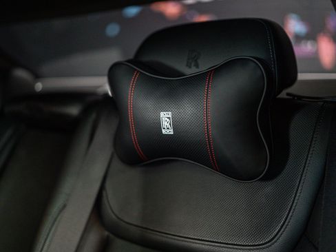 Used 2015 Rolls-Royce Ghost RWD image 14