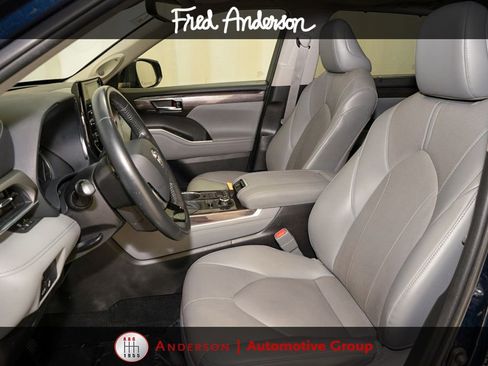 Used 2021 Toyota Highlander Limited AWD/4WD image 13