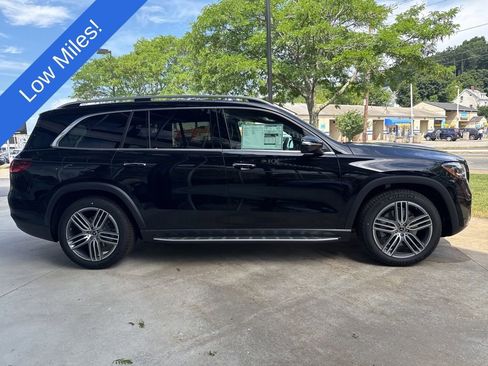 Certified 2025 Mercedes-Benz GLS 450 4MATIC image 9