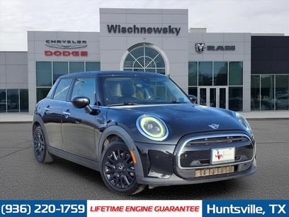 Used 2022 MINI Cooper 4-Door Hardtop w/ Premium Package