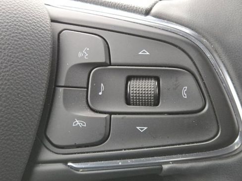 Used 2024 Buick Encore GX Sport Touring image 12