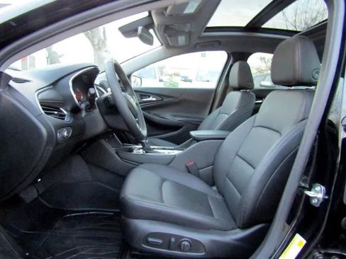 Used 2023 Chevrolet Malibu LT w/ LPO, Floor Liner Package image 11