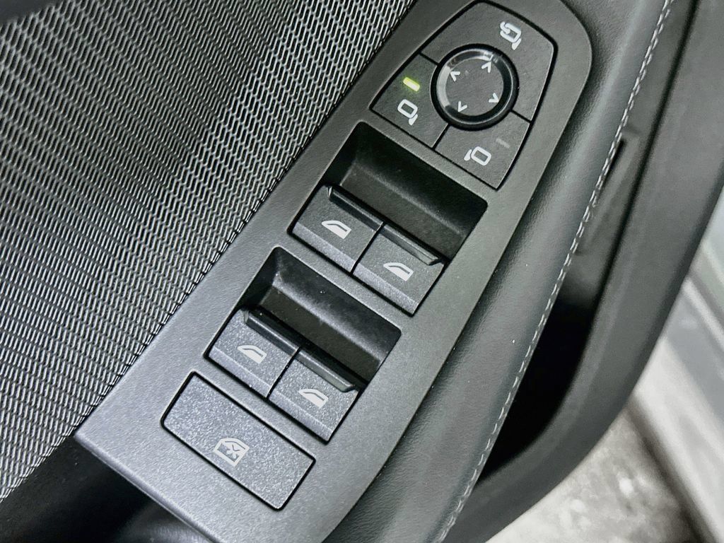 Used 2025 BMW 228i xDrive AWD/4WD image 22