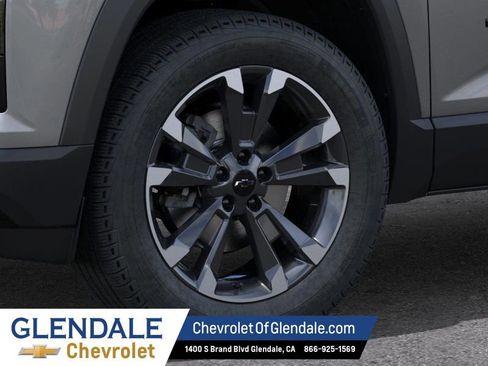 New 2026 Chevrolet Equinox RS w/ LPO, Floor Liner Package FWD image 9