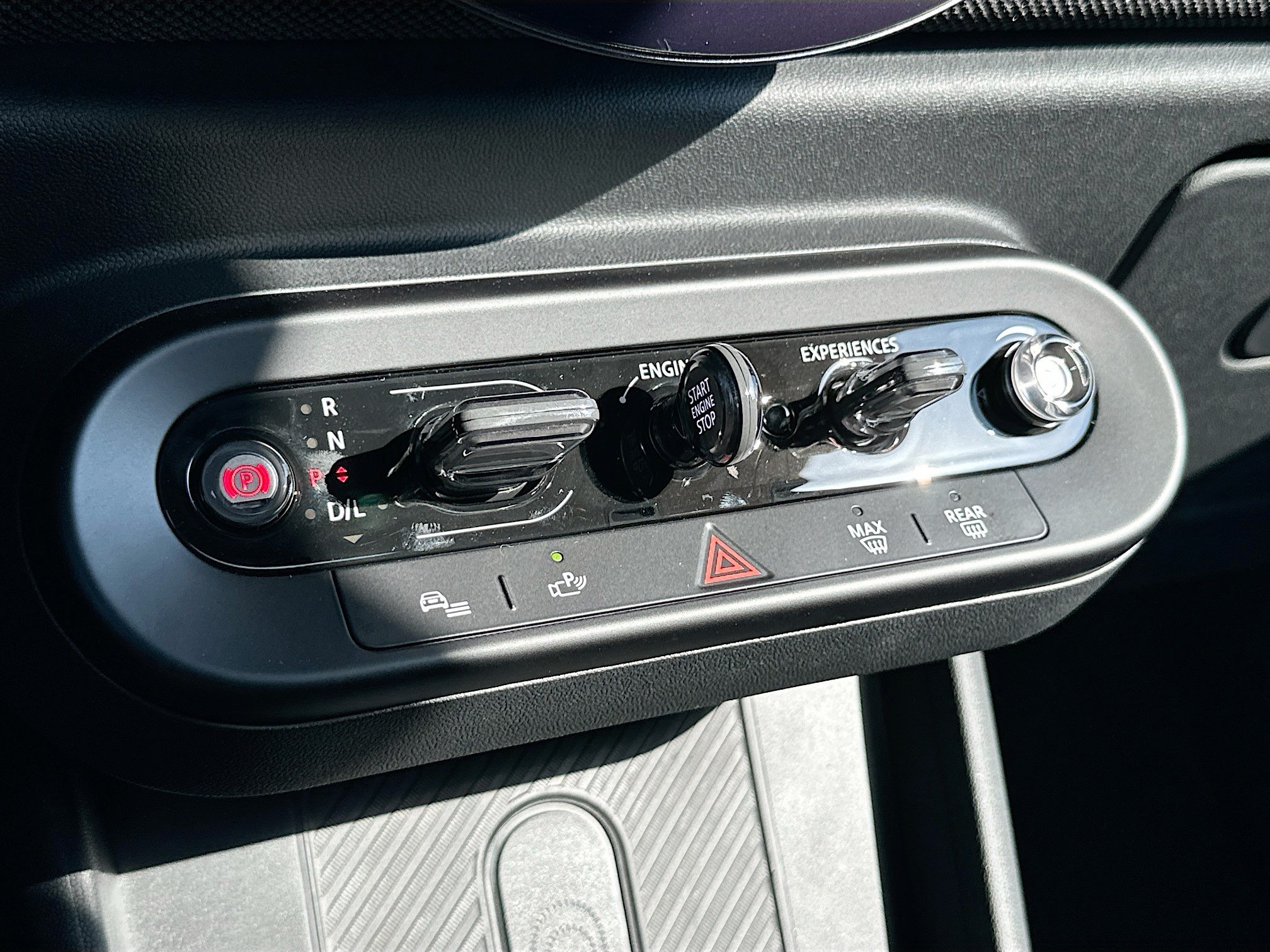 New 2026 MINI Cooper 2-Door Hardtop FWD image 14