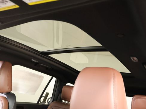 New 2026 Lincoln Aviator Reserve AWD/4WD image 16