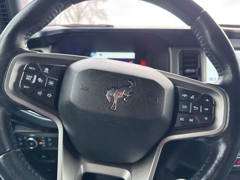 Used 2021 Ford Bronco Outer Banks image 11