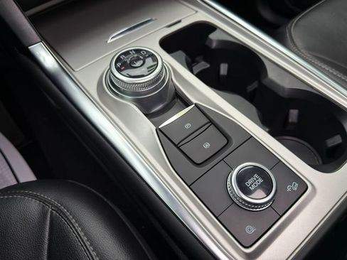 Used 2022 Ford Explorer Limited w/ Hybrid Equipment Group 310A image 37