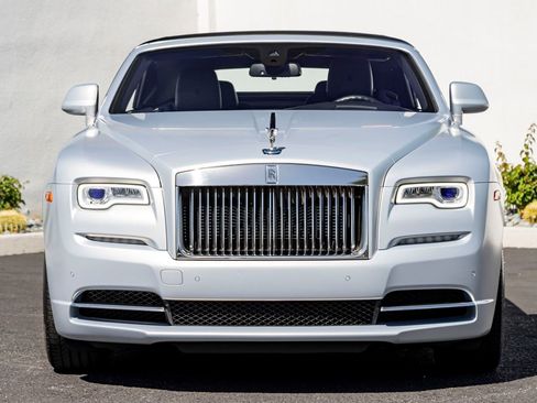 Used 2016 Rolls-Royce Dawn RWD image 5
