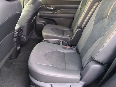 Certified 2025 Toyota Grand Highlander AWD Hybrid image 16