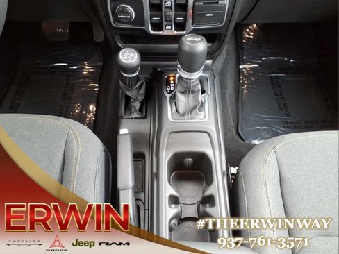Certified 2025 Jeep Wrangler Unlimited Sahara AWD/4WD image 23