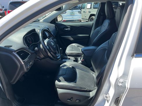Used 2020 Jeep Cherokee Limited FWD image 13