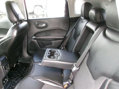 Used 2019 Jeep Compass Latitude w/ Popular Equipment Group image 16