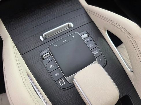 New 2026 Mercedes-Benz GLE 350 4MATIC image 17