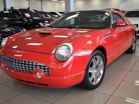 Used 2002 Ford Thunderbird Deluxe image 3