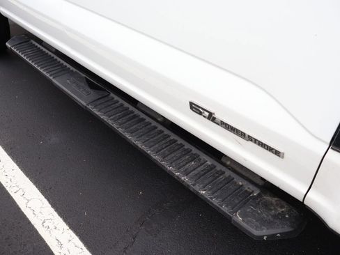 Used 2023 Ford F250 Lariat w/ Sport Appearance Package AWD/4WD image 9