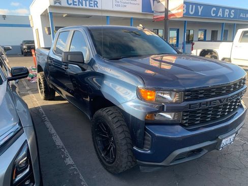 Used 2022 Chevrolet Silverado 1500 Custom w/ Safety Confidence Package RWD image 4