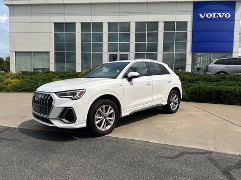 Used 2025 Audi Q3 2.0T Premium AWD/4WD image 34