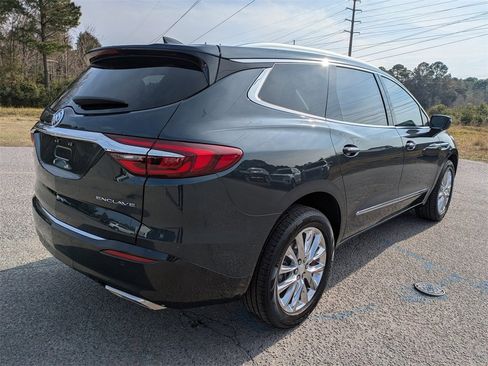 Used 2019 Buick Enclave Essence image 4