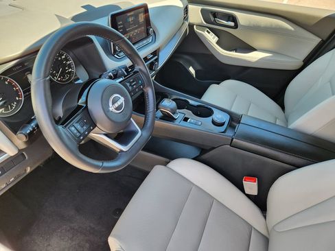 Certified 2023 Nissan Rogue SV w/ SV Premium B Package AWD/4WD image 10