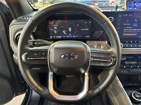 Used 2024 Chevrolet Colorado ZR2 w/ Technology Package image 11