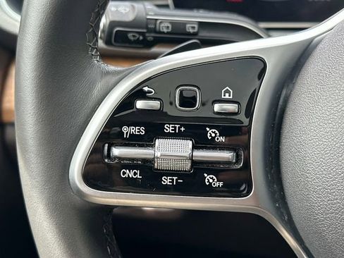 Certified 2020 Mercedes-Benz GLE 350 4MATIC image 21
