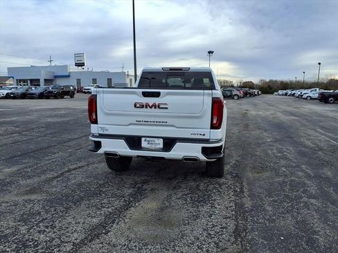 Used 2023 GMC Sierra 1500 AT4 w/ AT4 Premium Package image 16